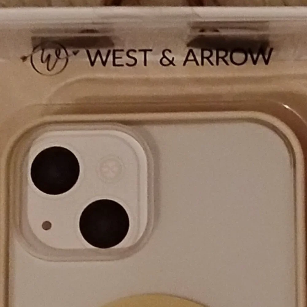 West & Arrow White/Tan iPhone 13/14/15 Protective Phone Case